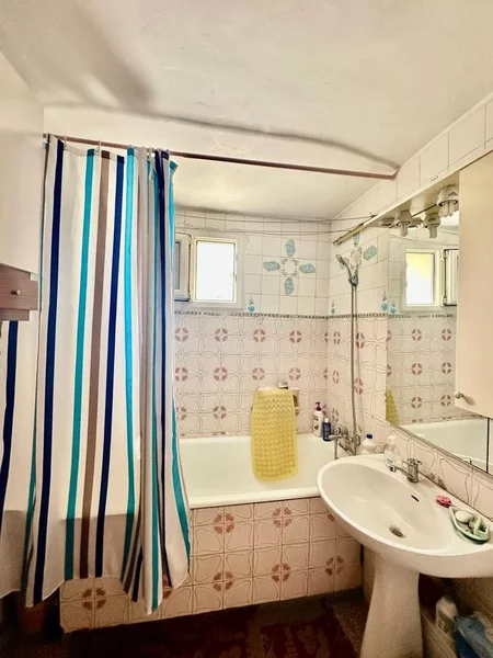 Berceni- Spital Bagdazar, metrou Aparatorii Patriei, 2 LIFTURI